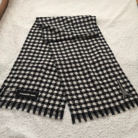 Karl Lagerfeld Black & White Plaid Rectangular Scarf Eiffel Tower Patch NWT - Picture 13 of 16